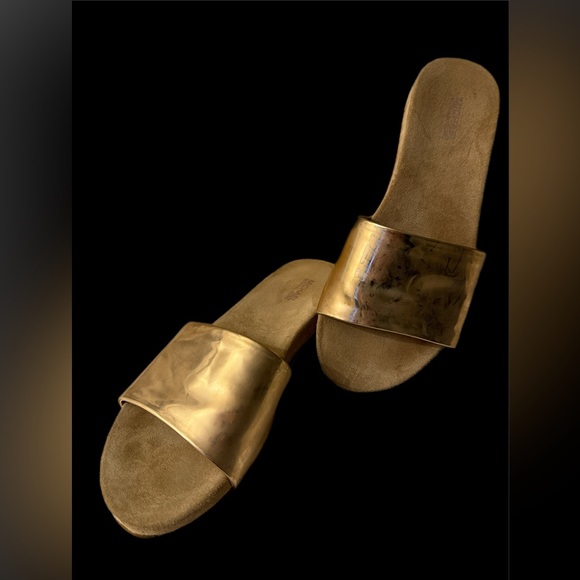 Michael Kors “Soft Pink” metallic slides- size 7M - Picture 3 of 11